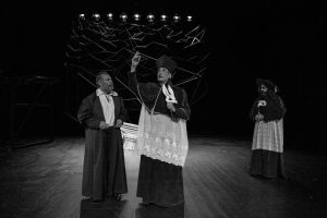 Crítica da peça de teatro A Vida de Galileu - Palácio do Bolhão, 10/11/2017