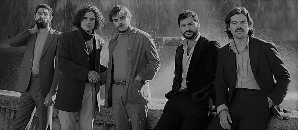 Reportagem do concerto de apresentação do novo álbum dos Capitão Fausto, que decorreu no Capitólio a 6 de Abril de 2019 | INTRO