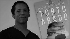 Recensão do livro Torto Arado, da autoria do brasileiro Itamar Vieira Junior, vencedor do Prémio Leya 2018 e editado pela Leya em 2019 | INTRO