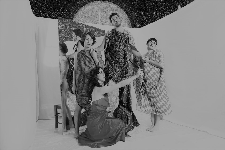 Crónica/crítica do álbum "100% Carisma" de Vaiapraia, segundo álbum do projecto de Rodrigo Vaiapraia, lançado pela Tons to Tell em 2020 | INTRO